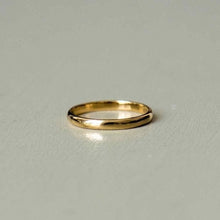 Load image into Gallery viewer, gabriel - white gold classic man ring