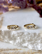 Load image into Gallery viewer, Marcel S circle earrings