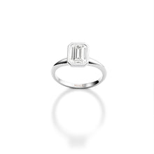 Load image into Gallery viewer, Raily - emerald cut ring