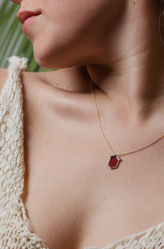 Ariana - enamel & diamonds necklace