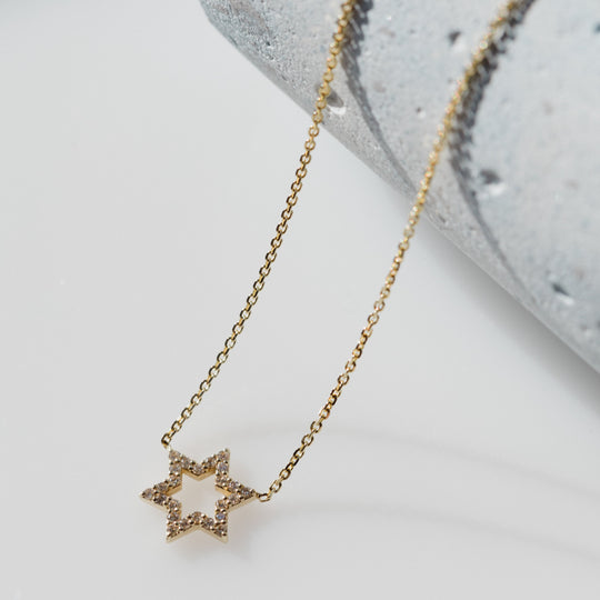 Magen David diamonds necklace