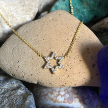 Load image into Gallery viewer, Magen David diamonds necklace