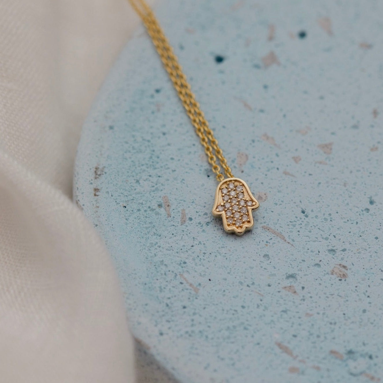 Amazon.com: Hamsa Hand Pendant Round Brilliant Diamond Necklace for  Men/Women 14K Rose Gold 2.00 carat (L,I2) : Clothing, Shoes & Jewelry