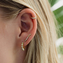 Load image into Gallery viewer, Liloo - Long wavy diamonds earrings