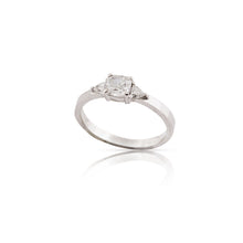 Load image into Gallery viewer, dianna - three diamonds ring