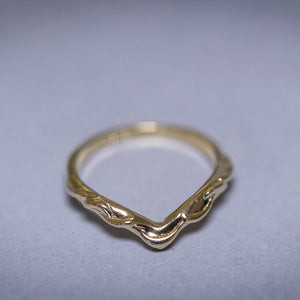 Zina - v shaped decorated ring