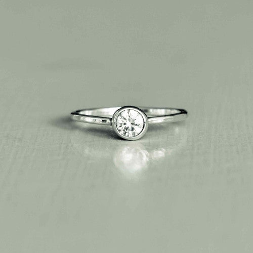 donna - solitaire diamond ring