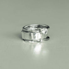 Load image into Gallery viewer, donna - solitaire diamond ring