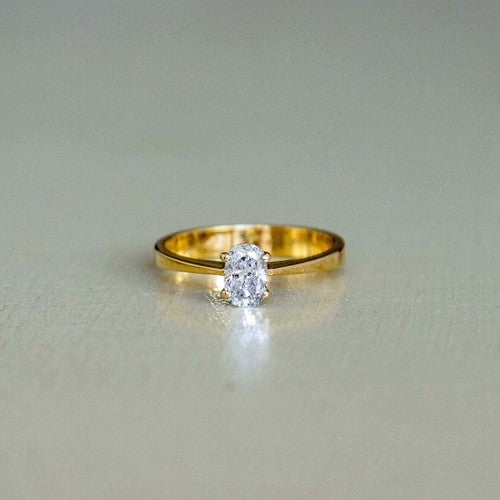 julia - oval soliatire diamond ring