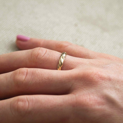 christina - swirl ring