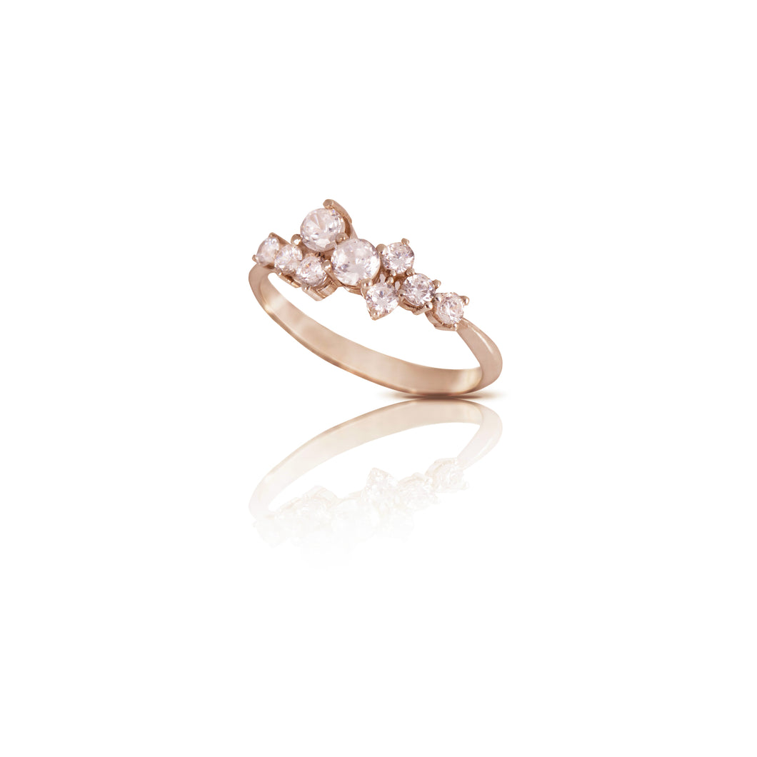 sophia - a symmetric diamond ring