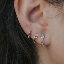 Load image into Gallery viewer, chain-link mini hoop earrings